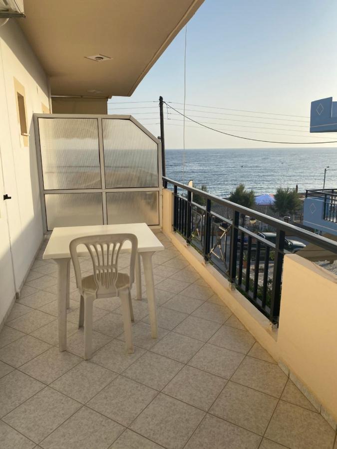 Sindonia Beach Apartment'S Pszarí Foráda Kültér fotó