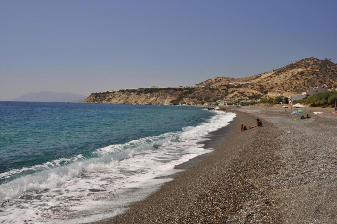 Sindonia Beach Apartment'S Pszarí Foráda Kültér fotó