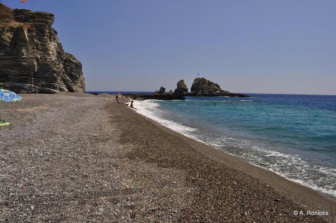 Sindonia Beach Apartment'S Pszarí Foráda Kültér fotó